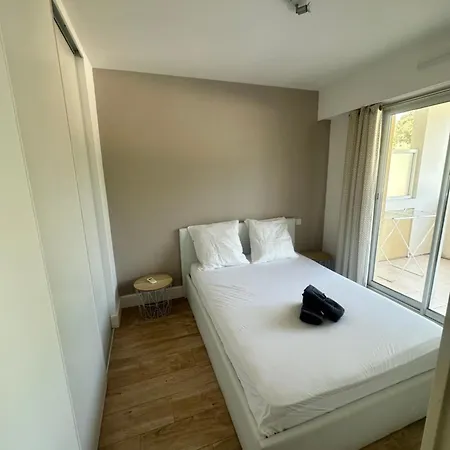 Paisible Avec Piscine * 칸느